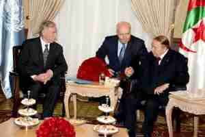 الرئيس بوتفليقة يستقبل هورست كوهلر