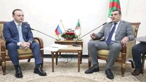 نائب رئيس مجلس الأمة المكلف بمتابعة الشؤون الخارجية، محمد رضا أوسهلة - نائب رئيس مجلس الدوما لفدرالية روسيا، فلاديسلاف دافنكوف