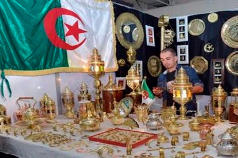 الحرفيون يرفضون الالتحاق بصالون الصناعة التقليدية