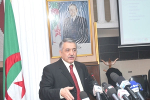 عاشق: أصحاب "الدروس الخصوصية" سيخضعون إلى "كازنوس"