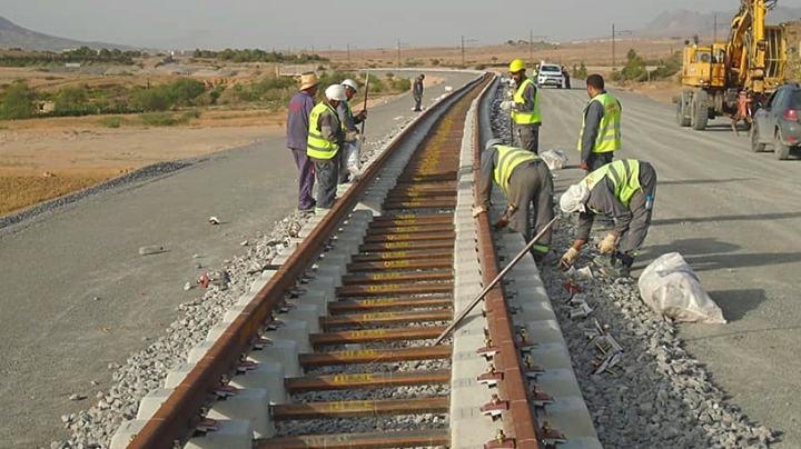 إعادة تنظيم لتسريع مشروع الخط المنجمي الشرقي