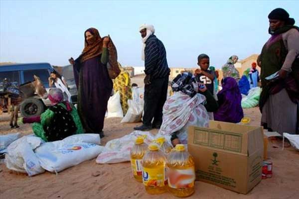 تحذيرات من تقليص حجم المساعدات الإنسانية للاجئين الصحراويين 