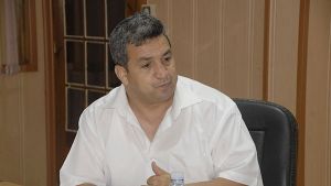 أستاذ الإعلام والاتصال، لزهر ماروك