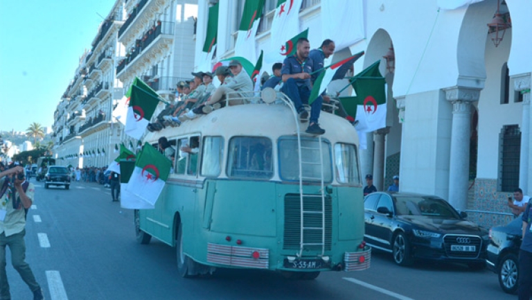 &quot;ذاكرة المحروسة&quot; تعيد سجل تاريخ الجزائر المرصع بالأمجاد