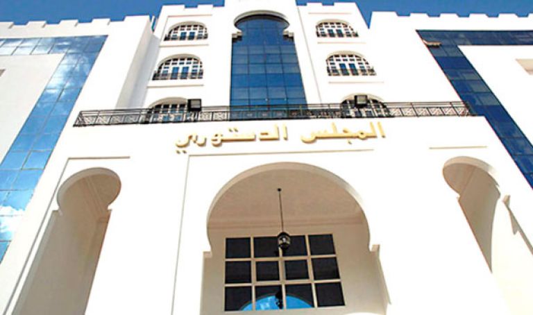 المجلس الدستوري يشرع في دراسة ملفات المترشحين