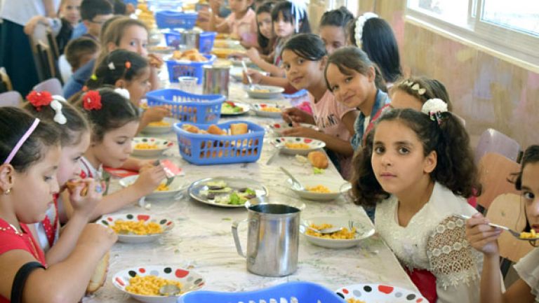 مشروع مطعم مركزي بمدرسة "بن بولعيد"
