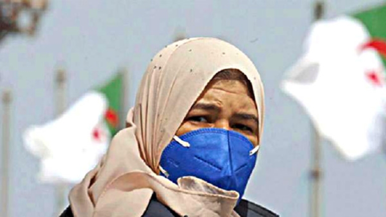 الكمّامة إجبارية..و دخول الملاعب بشهادة التلقيح