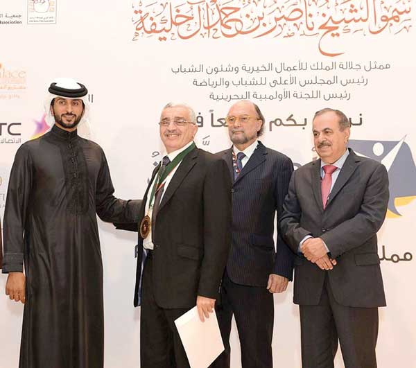 تكريم الصحفي الجزائري علي سلحاني