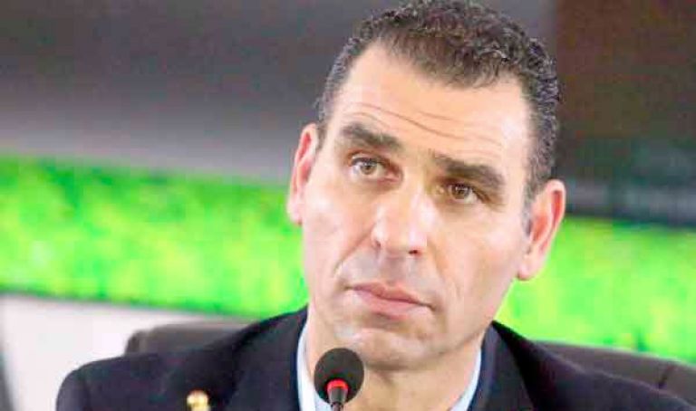 سعيد بتتويج لاعب كرة القدم