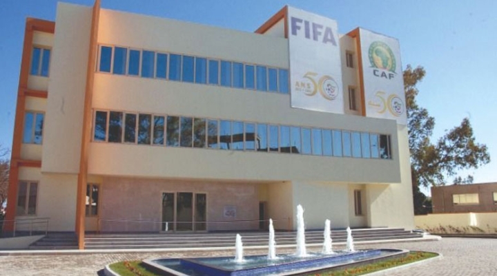 تهم متبادَلة بين اتحاد الحراش ومستقبل الرويسات