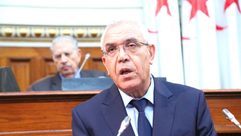 لا بنايات على أراضي الدولة إلا برخصة