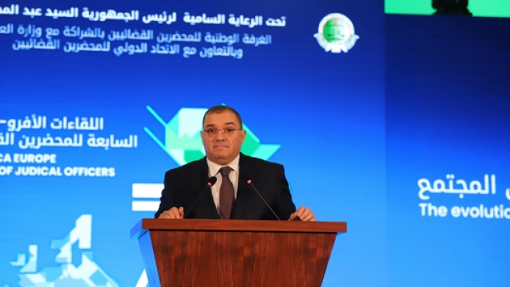 رئيس الجمهورية حريص على التسوية الودية كبديل للمتابعة الجزائية