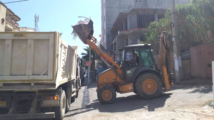 حملة نظافة كبرى بجسر قسنطينة