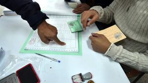الجزائريون يختارون نوابهم من بين 22554 مترشح