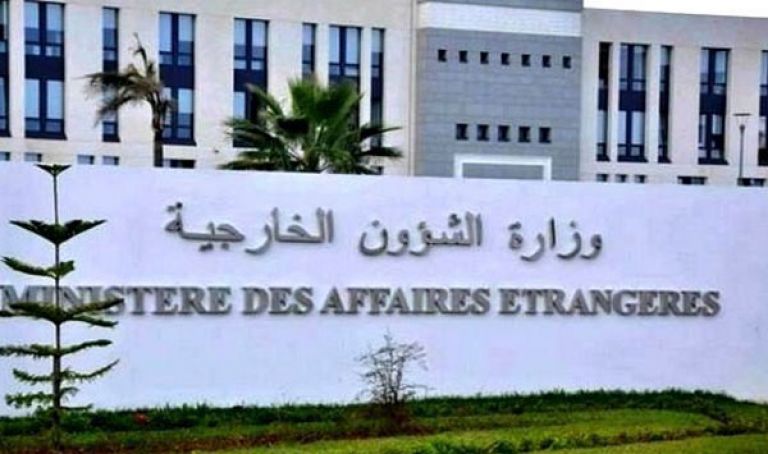 الجزائر تدين ”بقوة” الاعتداءين الإرهابيين بمصر ولبنان