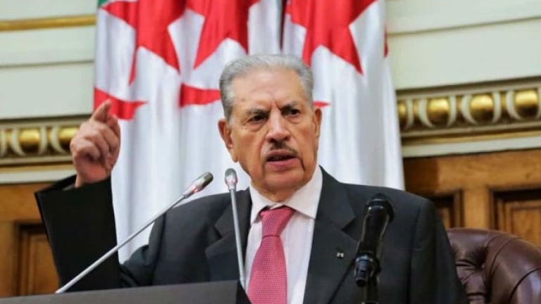 الجزائر في الطريق الصحيح نحو البناء الديمقراطي