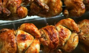 «المضادات الحيوية» تروع أسواق الدجاج في العالم
