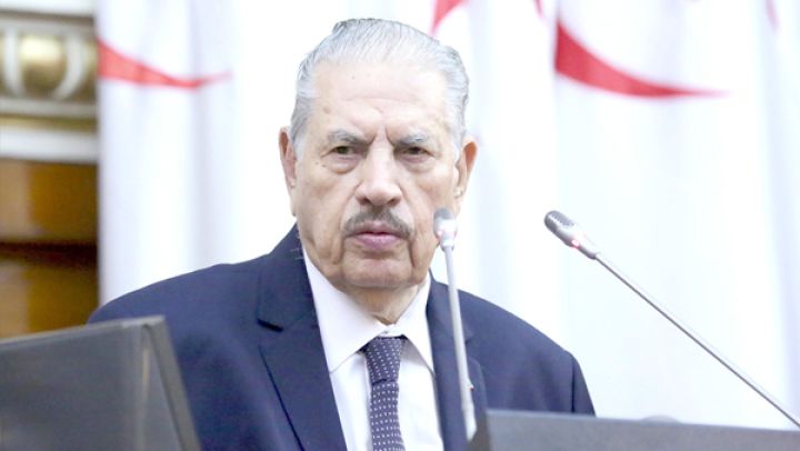 قوجيل: التضامن مع فلسطين مبدأ الجزائر الثابت
