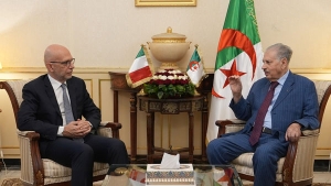 رئيس مجلس الأمة، السيد صالح قوجيل -سفير الجمهورية الإيطالية بالجزائر، السيد ألبيرتو كوتيلو