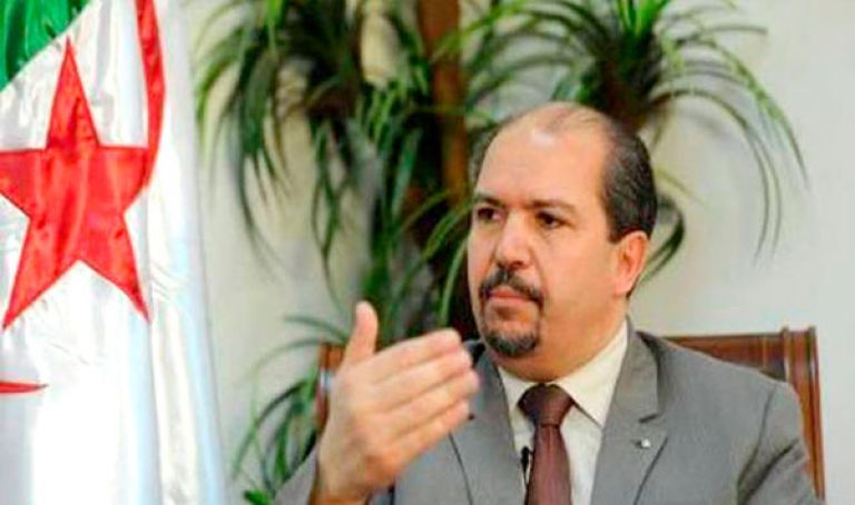 عيسى: الطفرة المادية سلبت أخلاق المجتمع