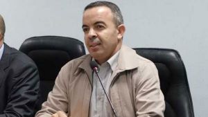 الناقد والأستاذ الجامعي محمد الأمين بحري