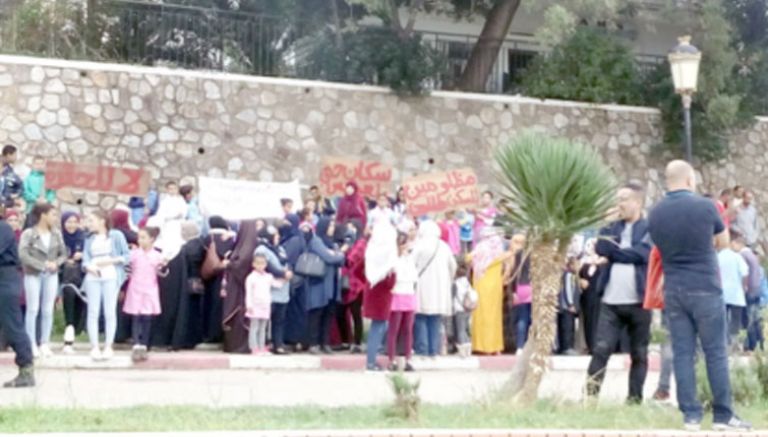 سكان حي "لعرايس" بسكيكدة يطالبون بالسكن