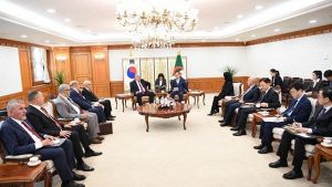 رئيس وزراء كوريا الجنوبية، السيد هان دوك سو- رئيس المجلس الشعبي الوطني، السيد ابراهيم بوغالي