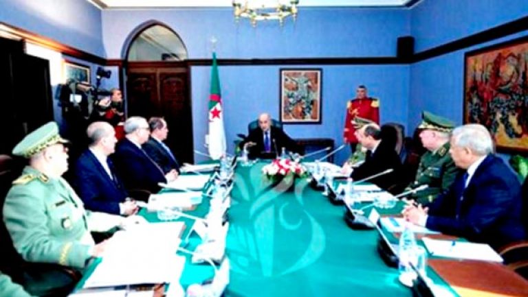 إعادة تفعيل دور الجزائر الدولي وتدابير لحماية الحدود