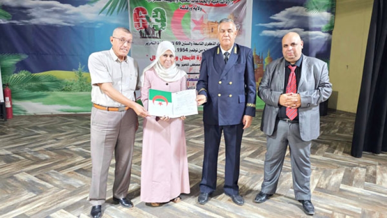 تسليم سكنات وتدشين وإطلاق مشاريع تنموية