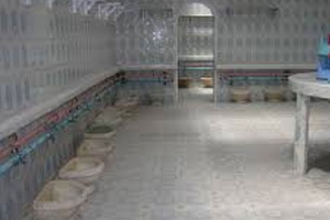 الحمامات العتيقة تغطي احتياجات الزبائن خلال الشتاء 