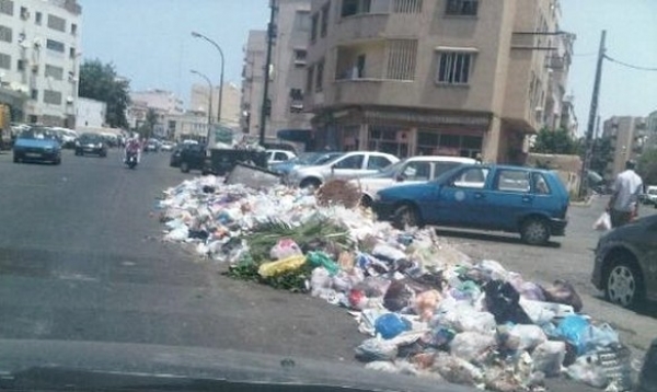 المفرغات العشوائية تهدد صحة السكان والمحيط