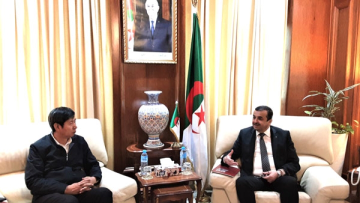 تقوية التعاون الجزائري ـ الصيني في المجال المنجمي