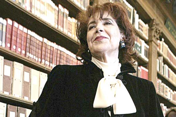 تحديد خمسة محاور لمناقشة أعمال الأديبة