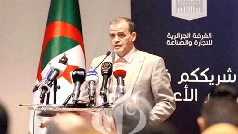رزيق يترأس اجتماعا لدراسة إشكالية نقل السلع والبضائع