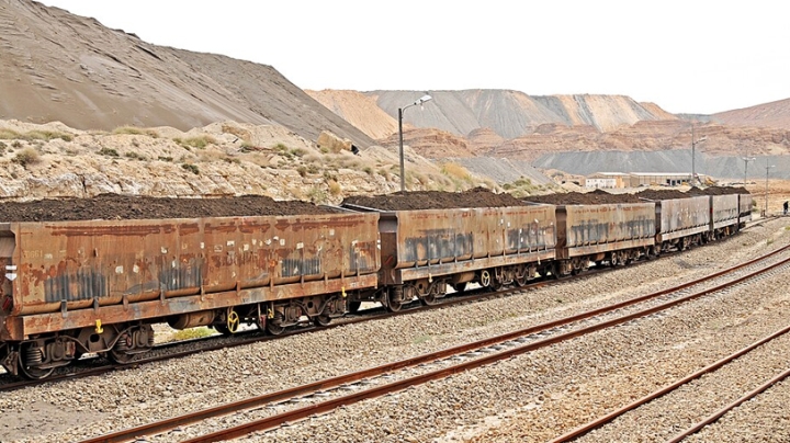 800 قاطرة لنقل الفوسفات من منجم بلاد الحدبة