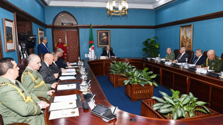 رئيس الجمهورية يترأس اجتماعا للمجلس الأعلى للأمن