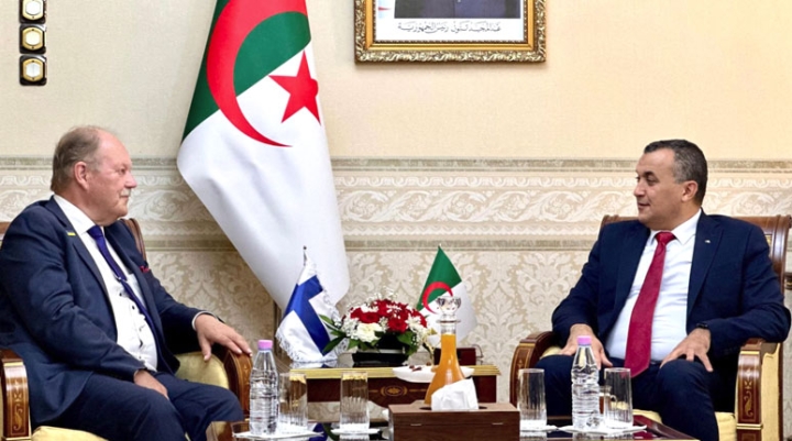 تعاون جزائري ـ فنلندي في مجال الاتصالات