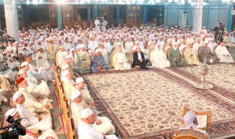 تقديم 21 محاضرة حول التشريع الإسلامي
