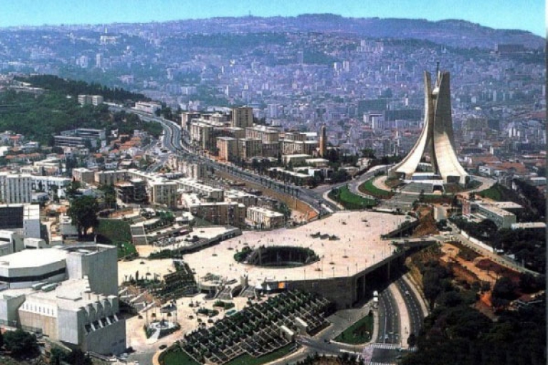 دخول اجتماعي وسياسي على وقع الإصلاحات والانتخابات