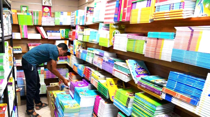 37 مكتبة متعاقدة لتسهيل اقتناء الكتب المدرسية