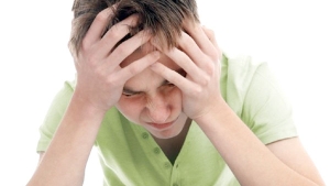 "الجرح الأبوي".. عقدة جديدة تلازم المراهقين