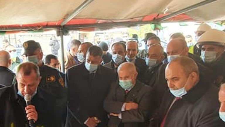 ربط كل مناطق الظل بالكهرباء والغاز