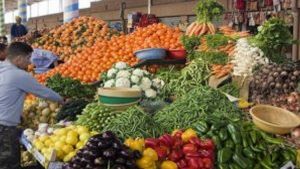 أسعار الخضر والفواكه تأبى التراجع