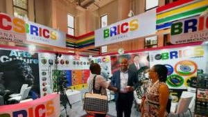 الجزائر حاضرة في قمة "بريكس" بطموح الانضمام