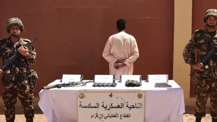 إرهابي يسلّم نفسه وتوقيف9 عناصر دعم للجماعات الإرهابية