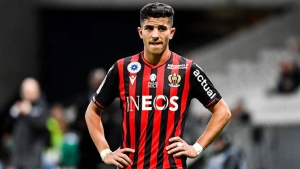 الدولي الجزائري يوسف عطال