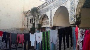مسجد الباشا يتحرر وينتظر الحماية