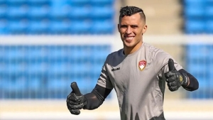 حارس مرمى المنتخب الوطني الجزائري مصطفى زغبة