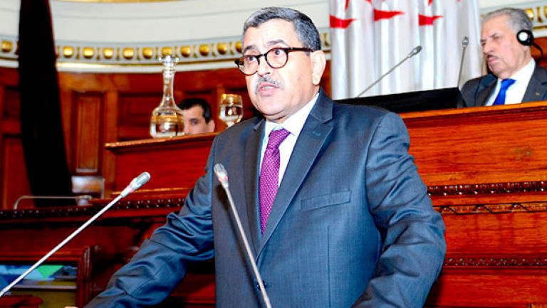 جراد يتعهد بالتكفل باحتياجات الشعب ومواصلة مكافحة الفساد