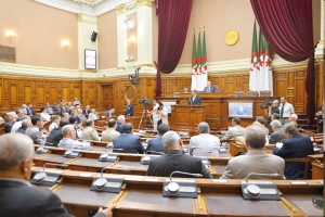 البيع بالمزاد، الاستثمار، واجب التحفظ للعسكريين...